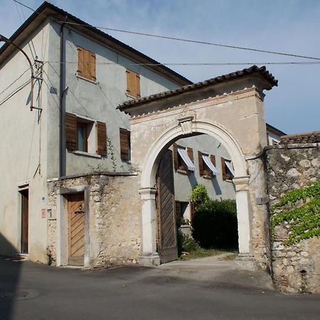 B&B Rosales Borso del Grappa Exteriör bild